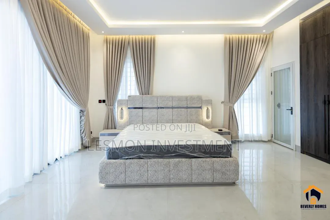 4bdrm Mansion in Lesmon Investment, Coca Cola for sale in Coca Cola