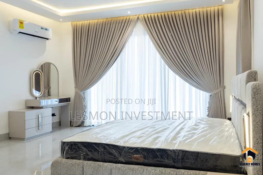 4bdrm Mansion in Lesmon Investment, Coca Cola for sale in Coca Cola
