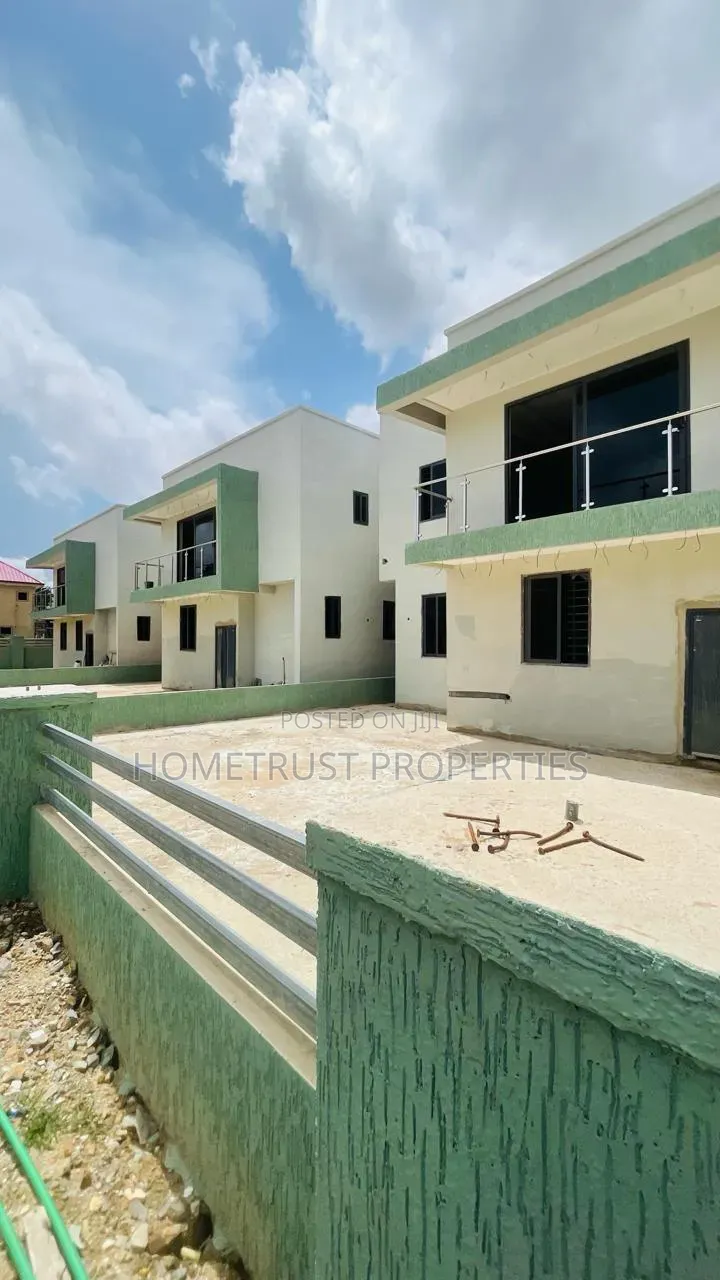 4bdrm Duplex in Achimota Kingsby, Mile 7 for sale in Mile 7