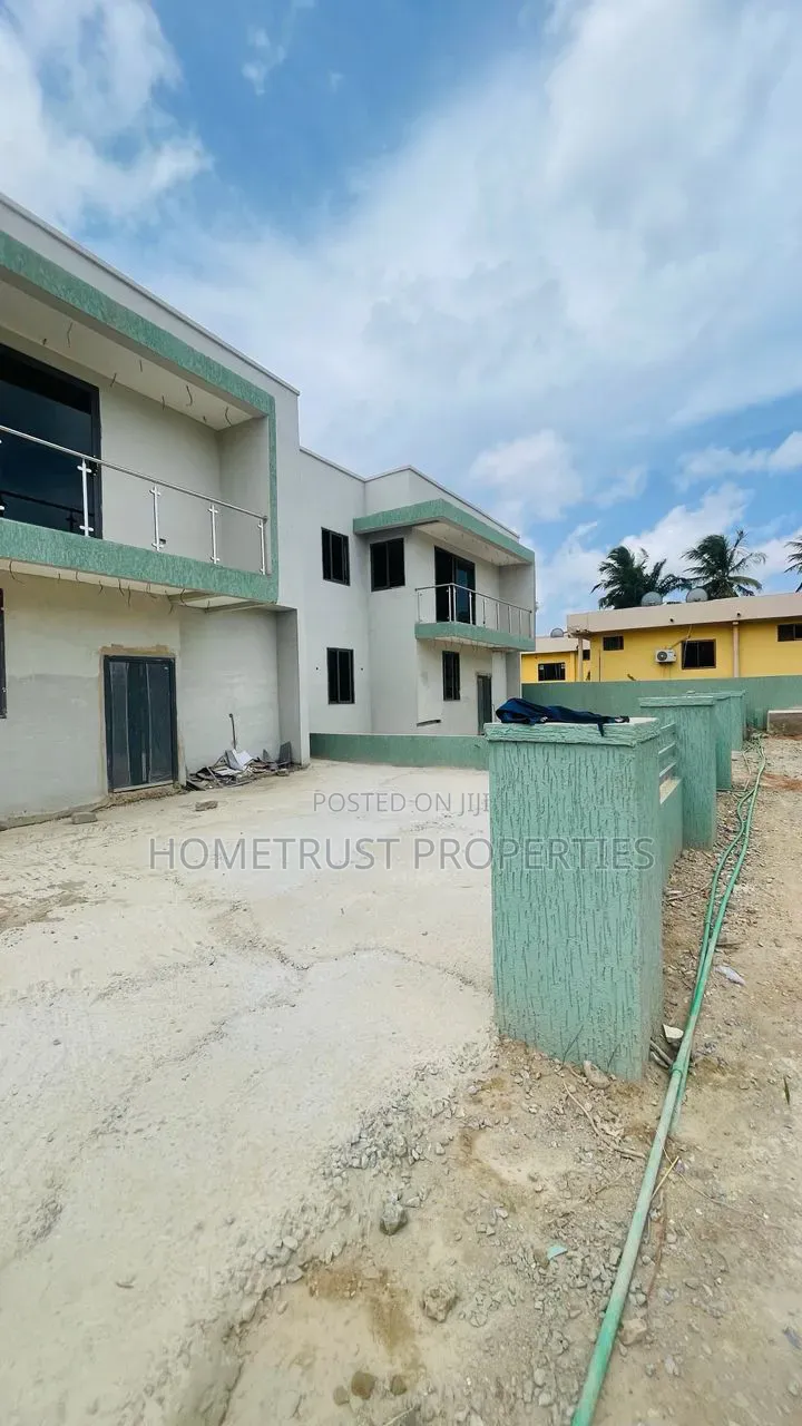 4bdrm Duplex in Achimota Kingsby, Mile 7 for sale in Mile 7