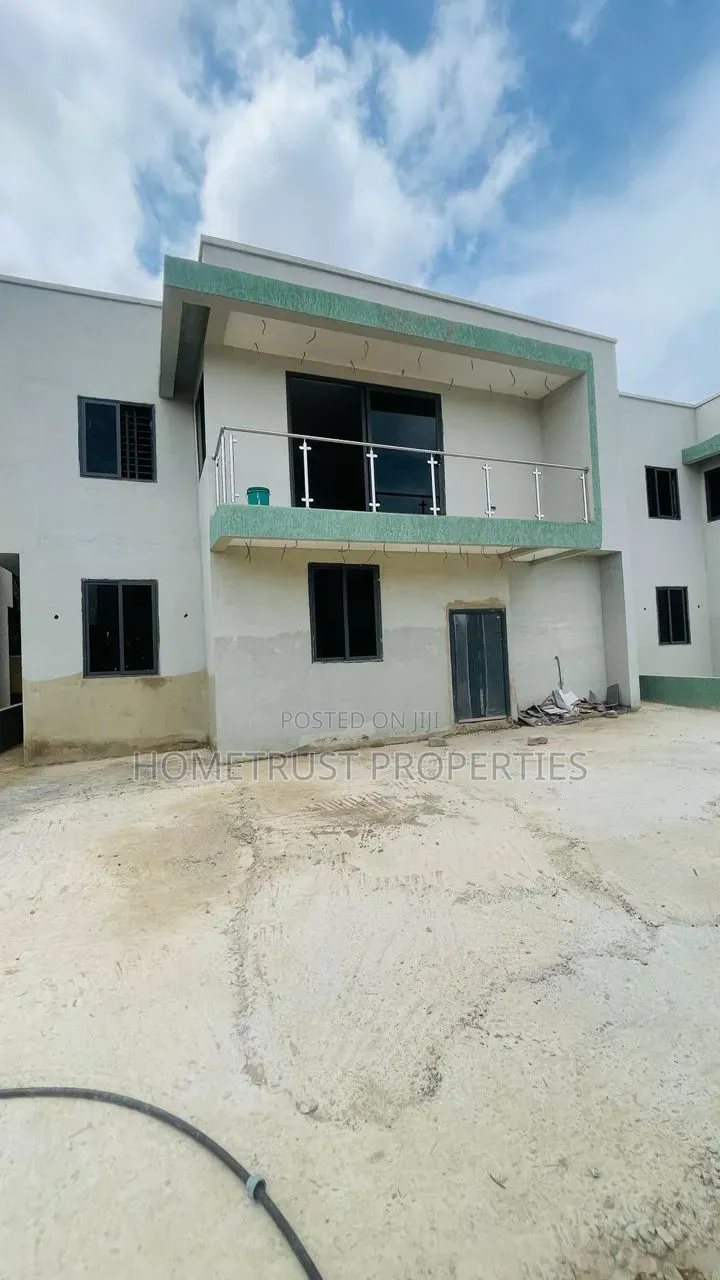 4bdrm Duplex in Achimota Kingsby, Mile 7 for sale in Mile 7