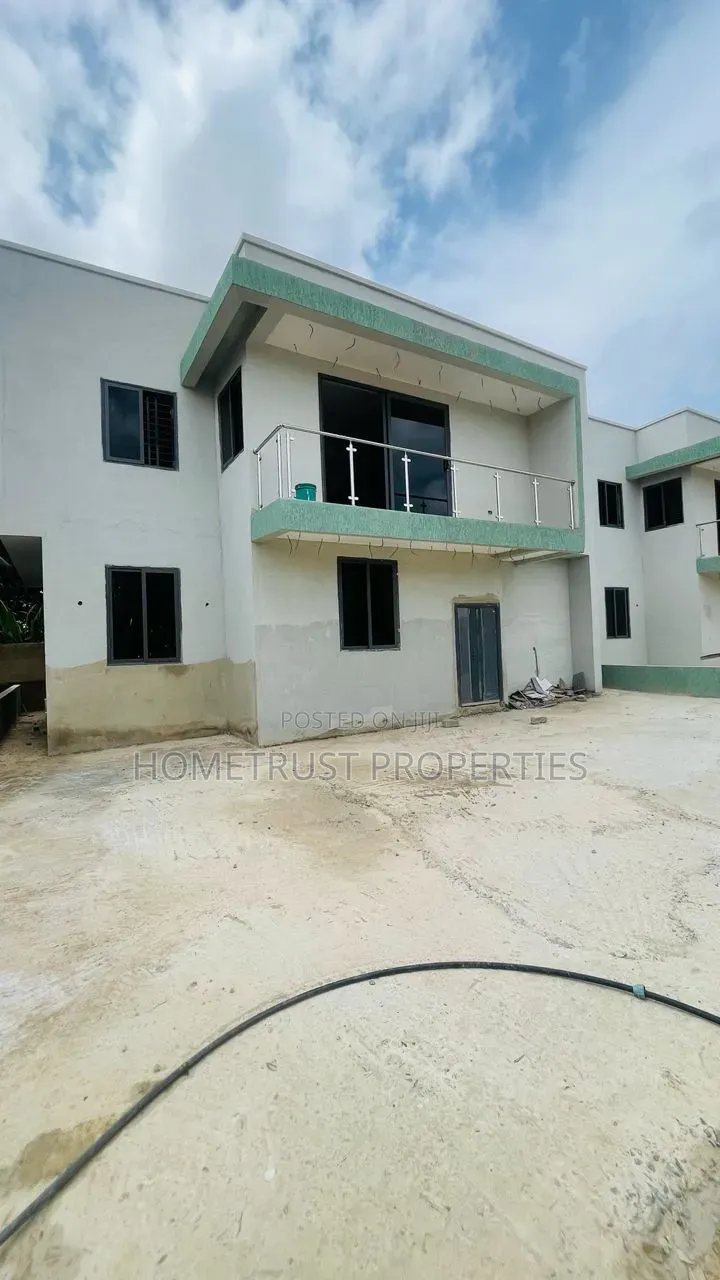 4bdrm Duplex in Achimota Kingsby, Mile 7 for sale in Mile 7