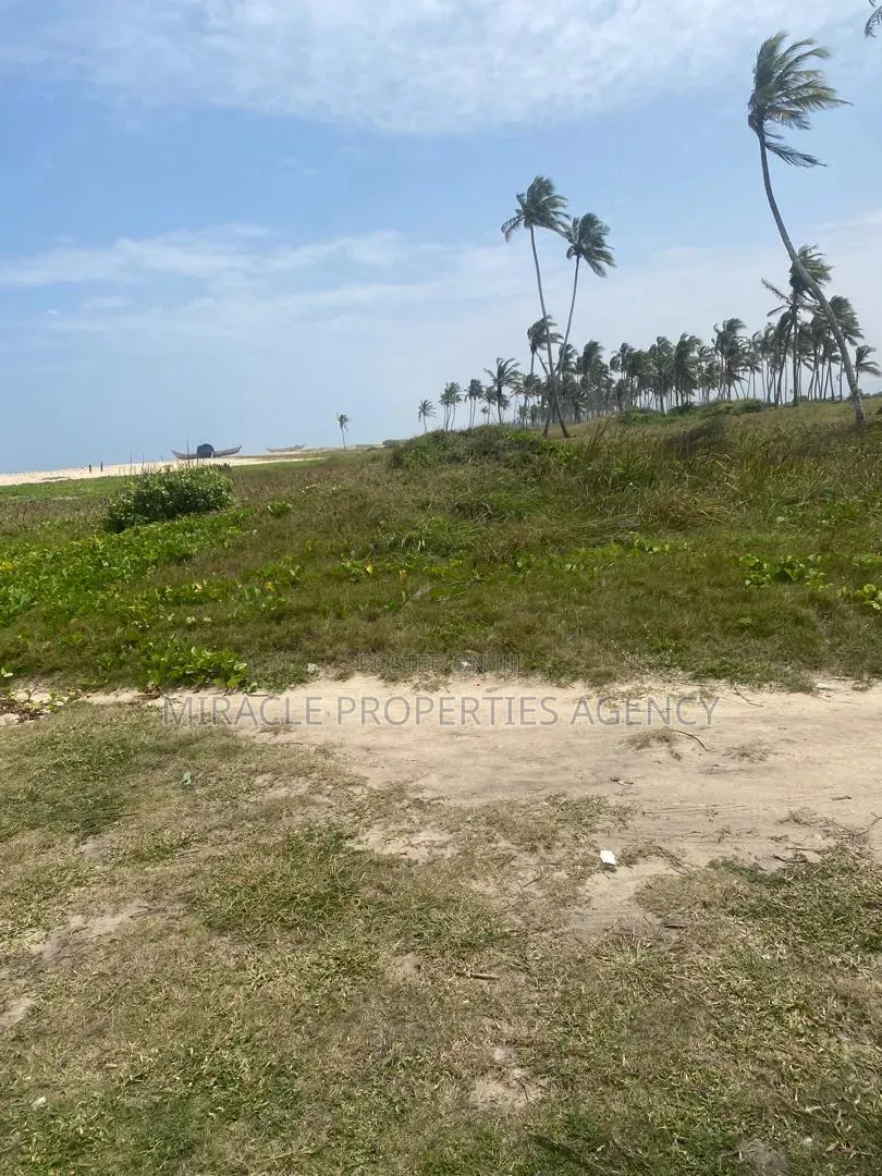 150 Acres Of Titled Land For Sale At Kwabenya in Community 25