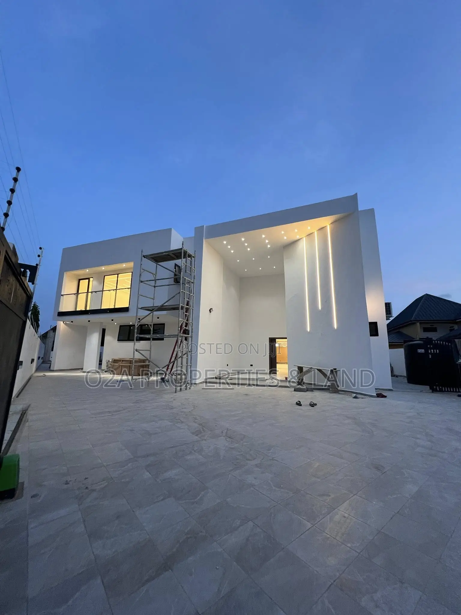 5bdrm Duplex in Adjiringanor, Ability for sale in Ability