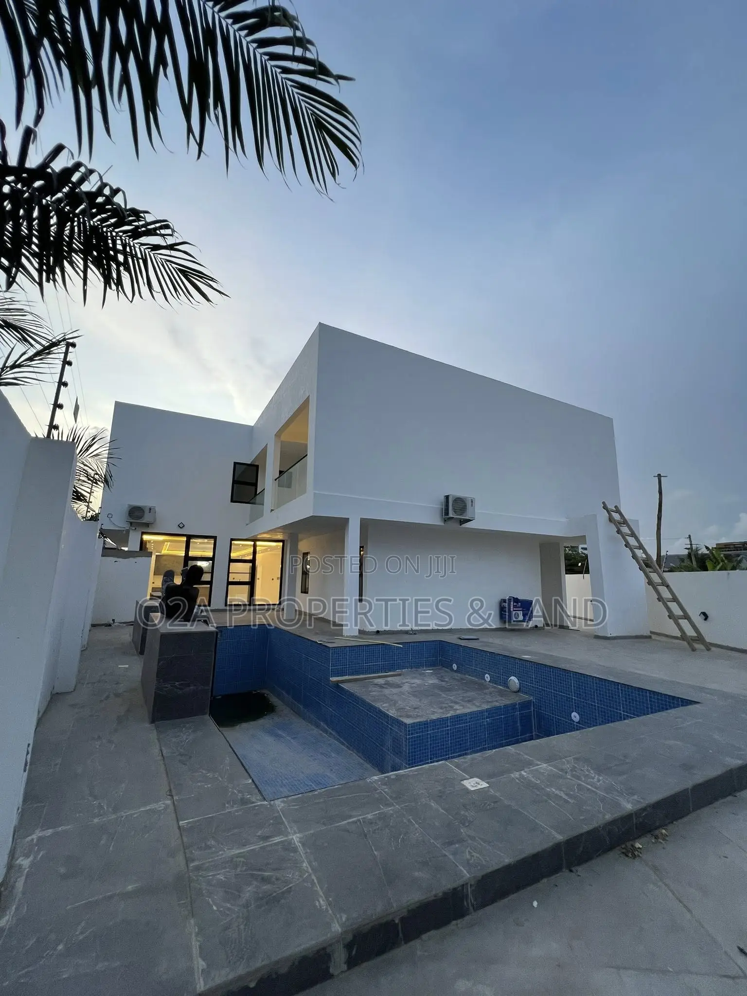 5bdrm Duplex in Adjiringanor, Ability for sale in Ability