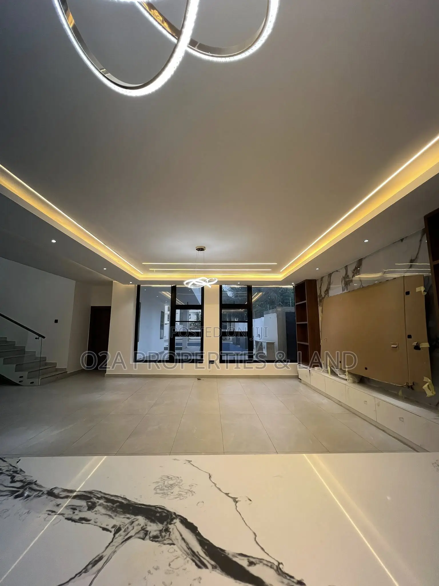 5bdrm Duplex in Adjiringanor, Ability for sale in Ability