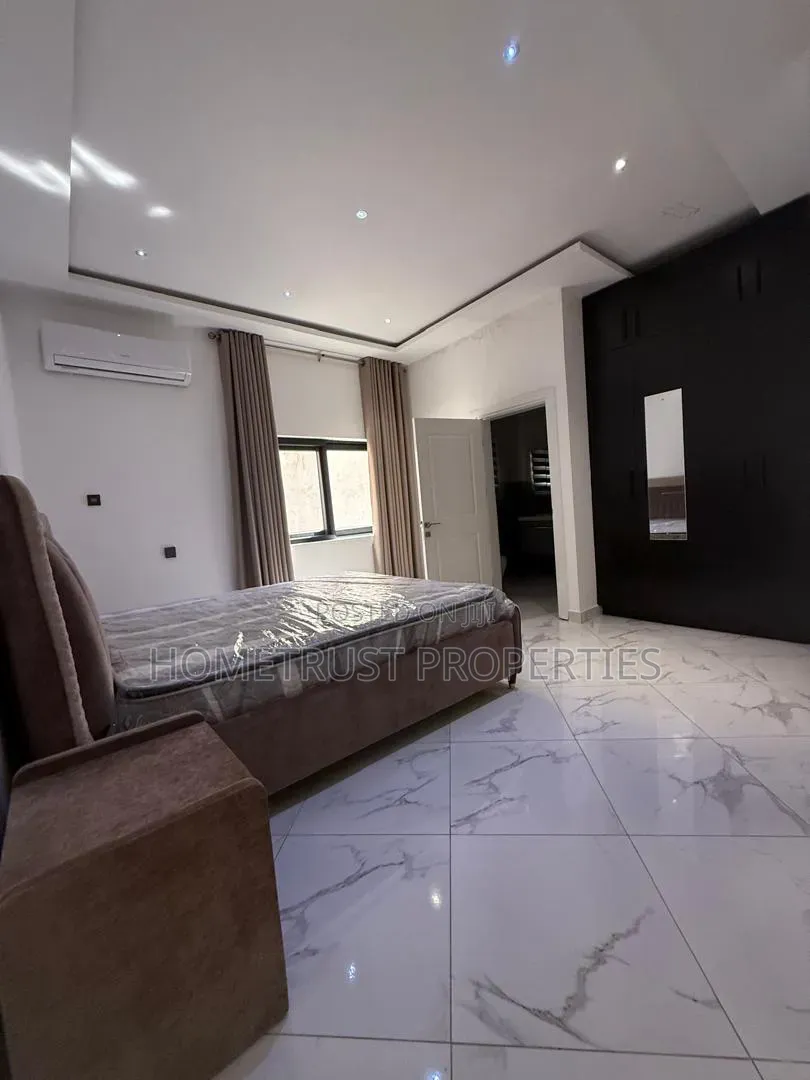 4bdrm Duplex in East Airport Mahama for rent in Airport Residential Area