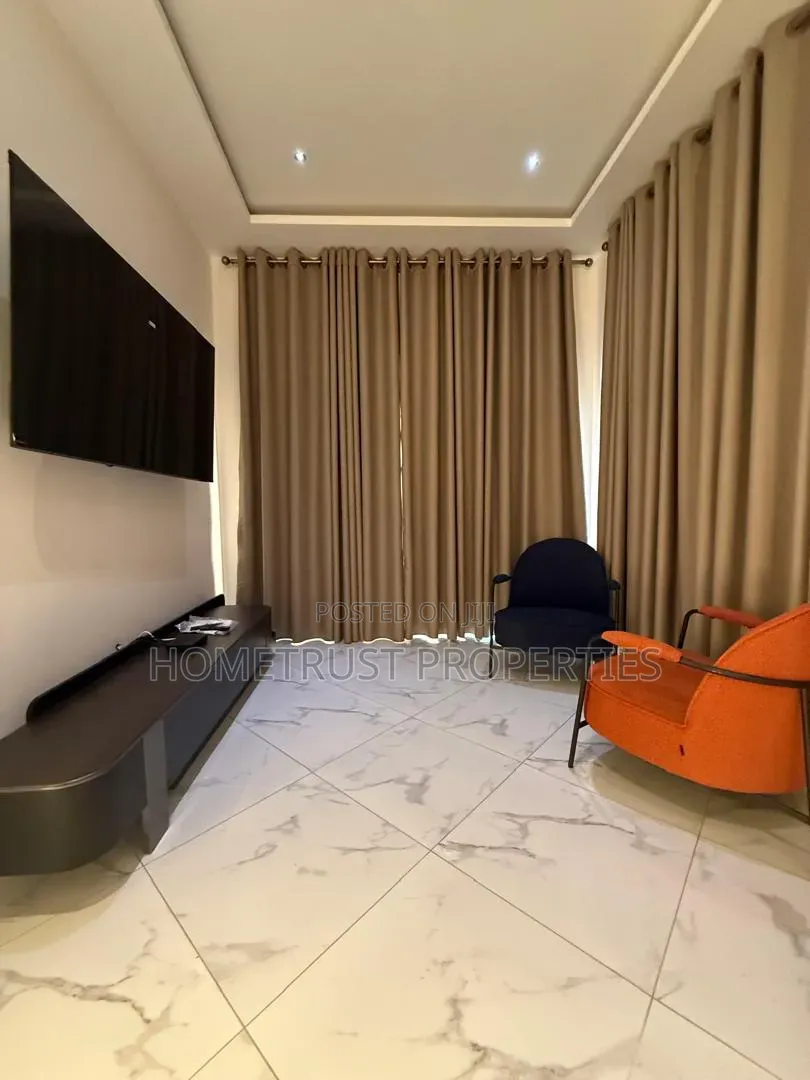 4bdrm Duplex in East Airport Mahama for rent in Airport Residential Area