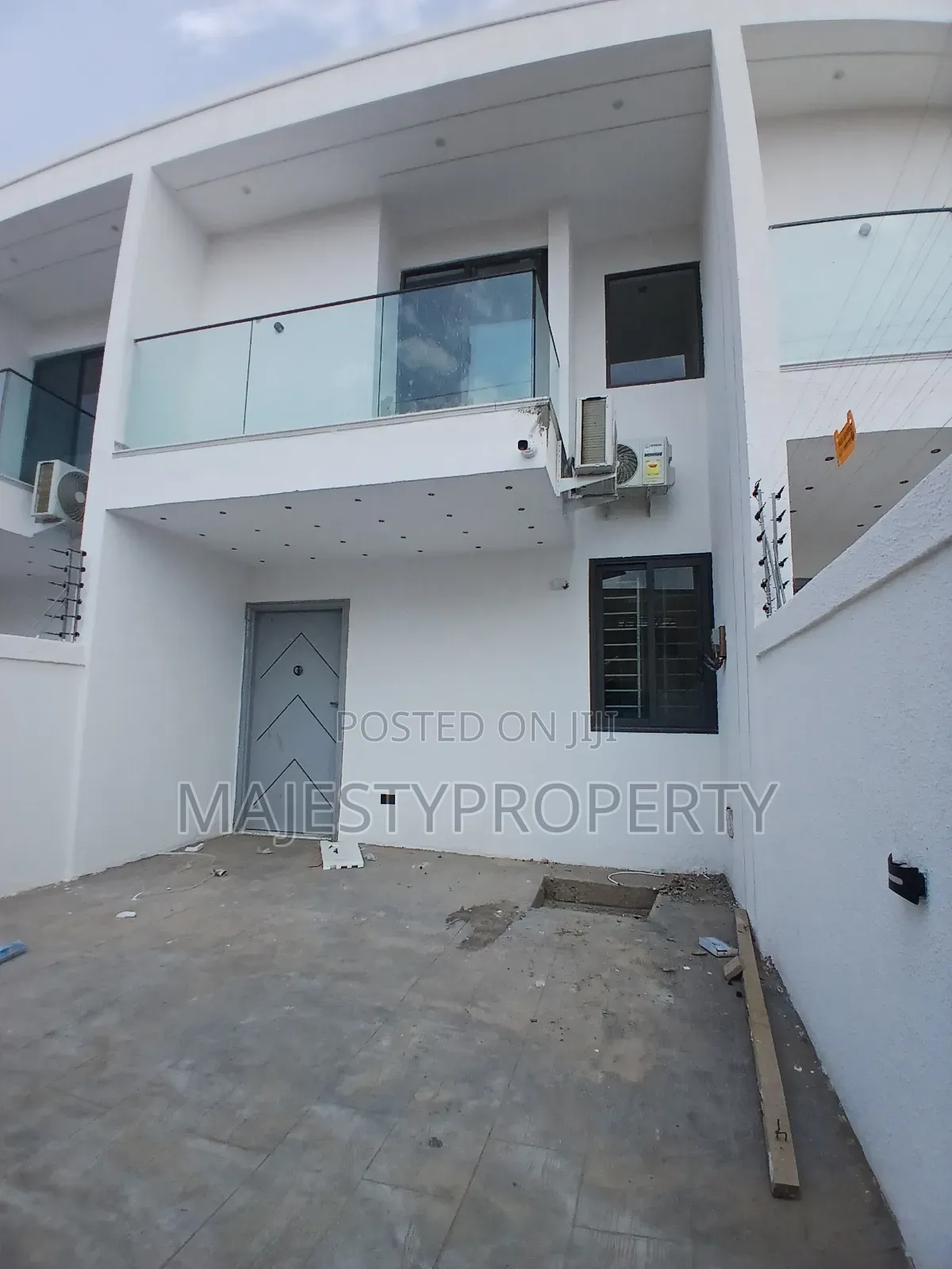 Newly Built 2bedrooms Self Compound for Sale at Botwe School Junction in School Junction