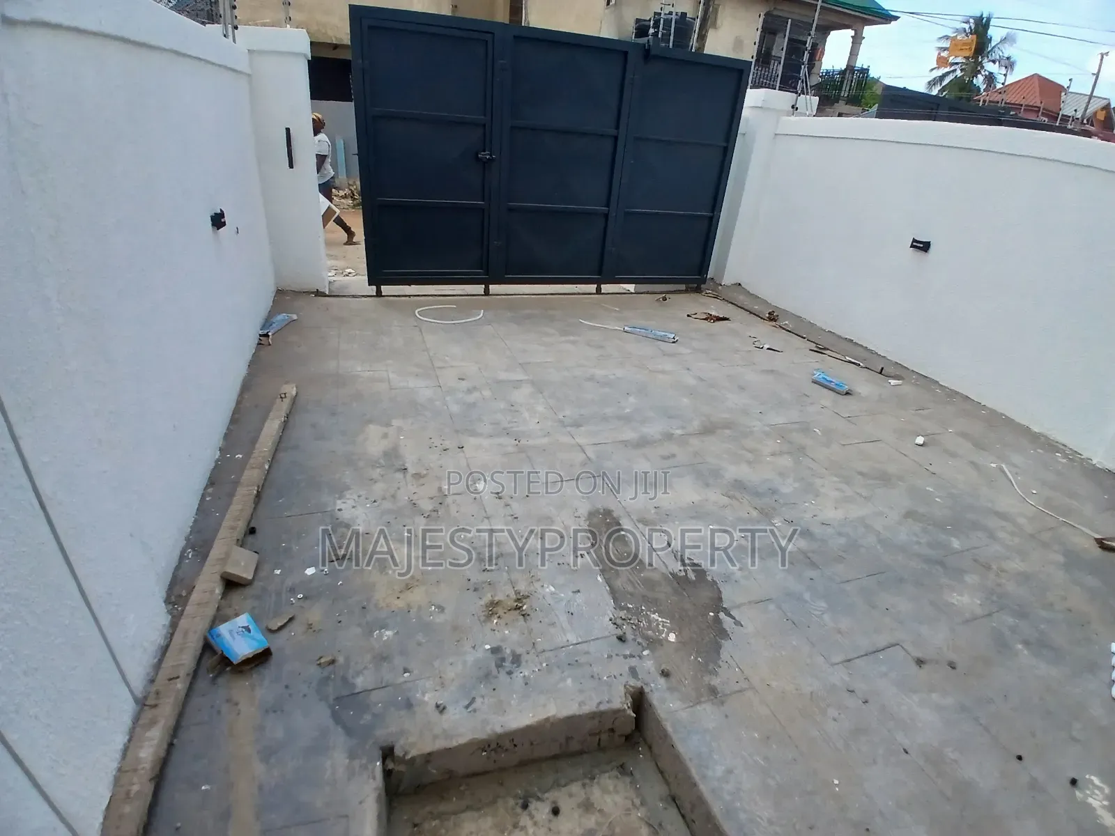 Newly Built 2bedrooms Self Compound for Sale at Botwe School Junction in School Junction