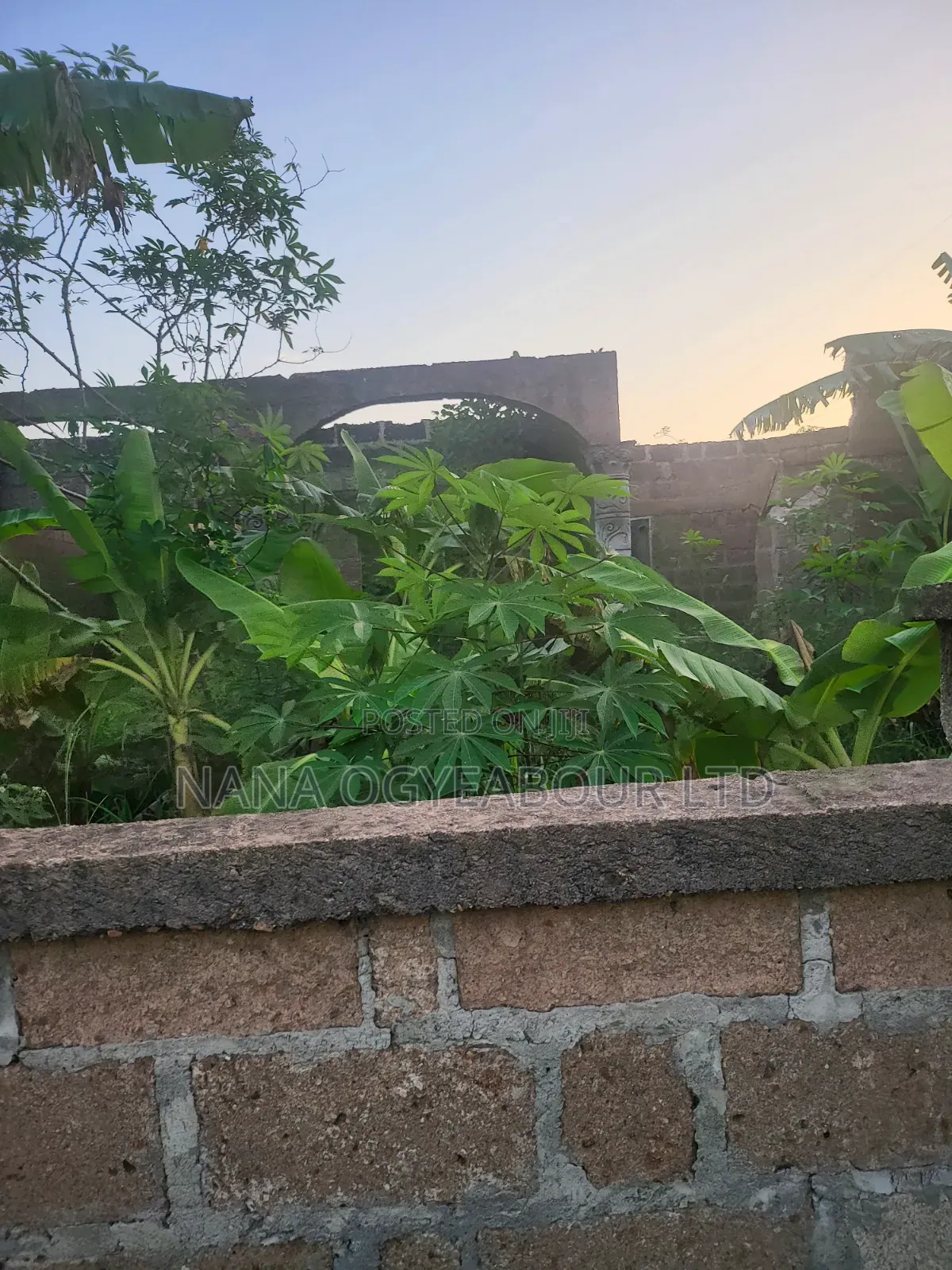 10bdrm House in At Nyaboo, Asante Akim Central Municipal for sale in Asante Akim Central Municipal
