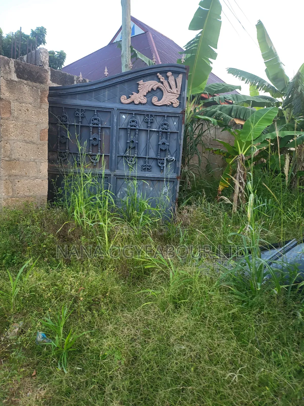 10bdrm House in At Nyaboo, Asante Akim Central Municipal for sale in Asante Akim Central Municipal