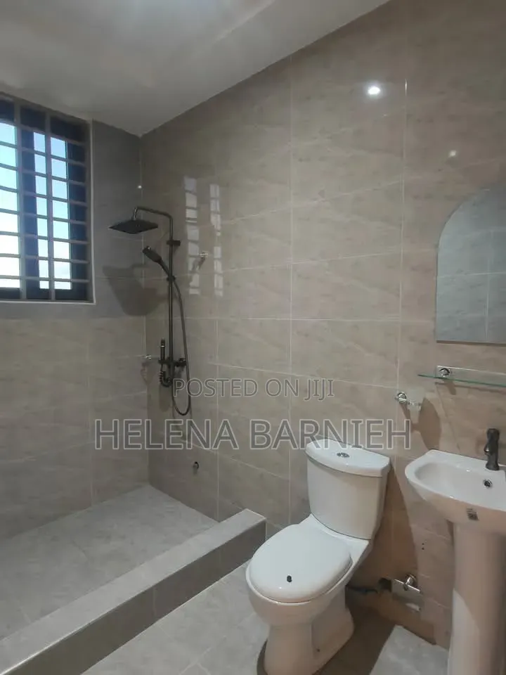 2bdrm Apartment in Helena Estate Agency, Ofankor for rent in Ofankor