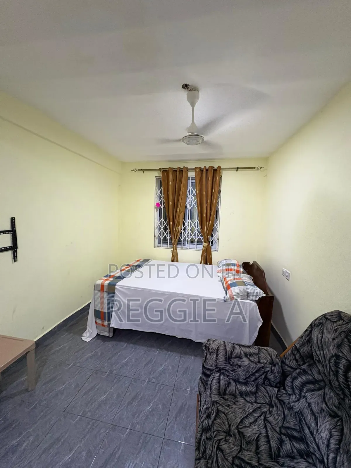 - *2 Bedroom* Nice, Fully Furnished Flat. Short Stay. in Ga South Municipal
