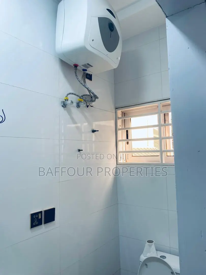 Furnished 4bdrm House in East Legon for rent in East Legon