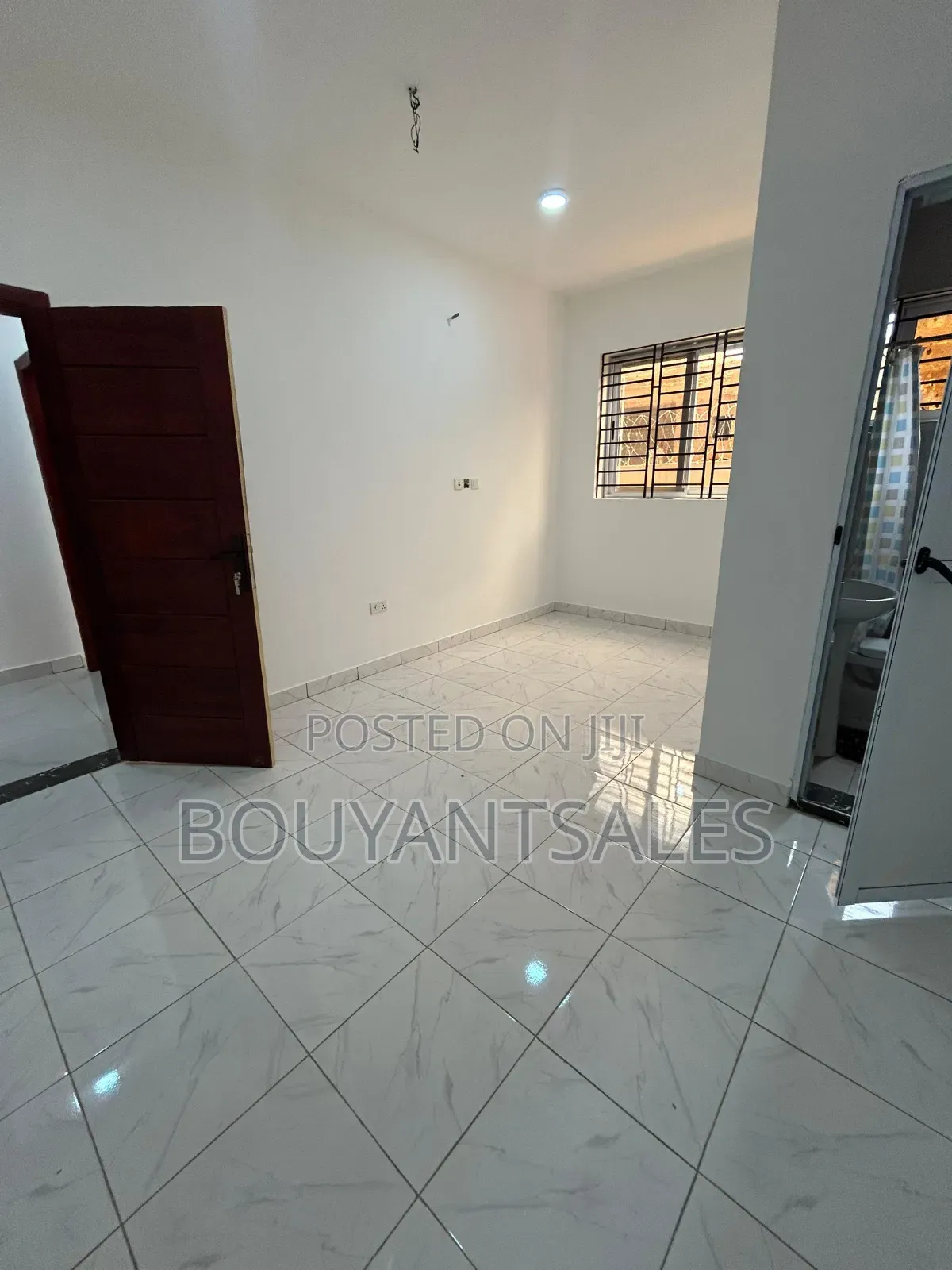 1bdrm Apartment in Adenta, New Site for rent in New Site