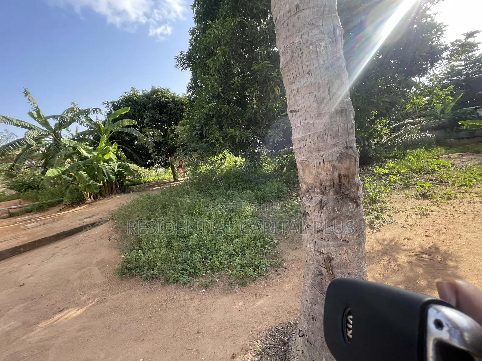 8bdrm Duplex in Omanjor, Sowutwuom for sale in Sowutwuom