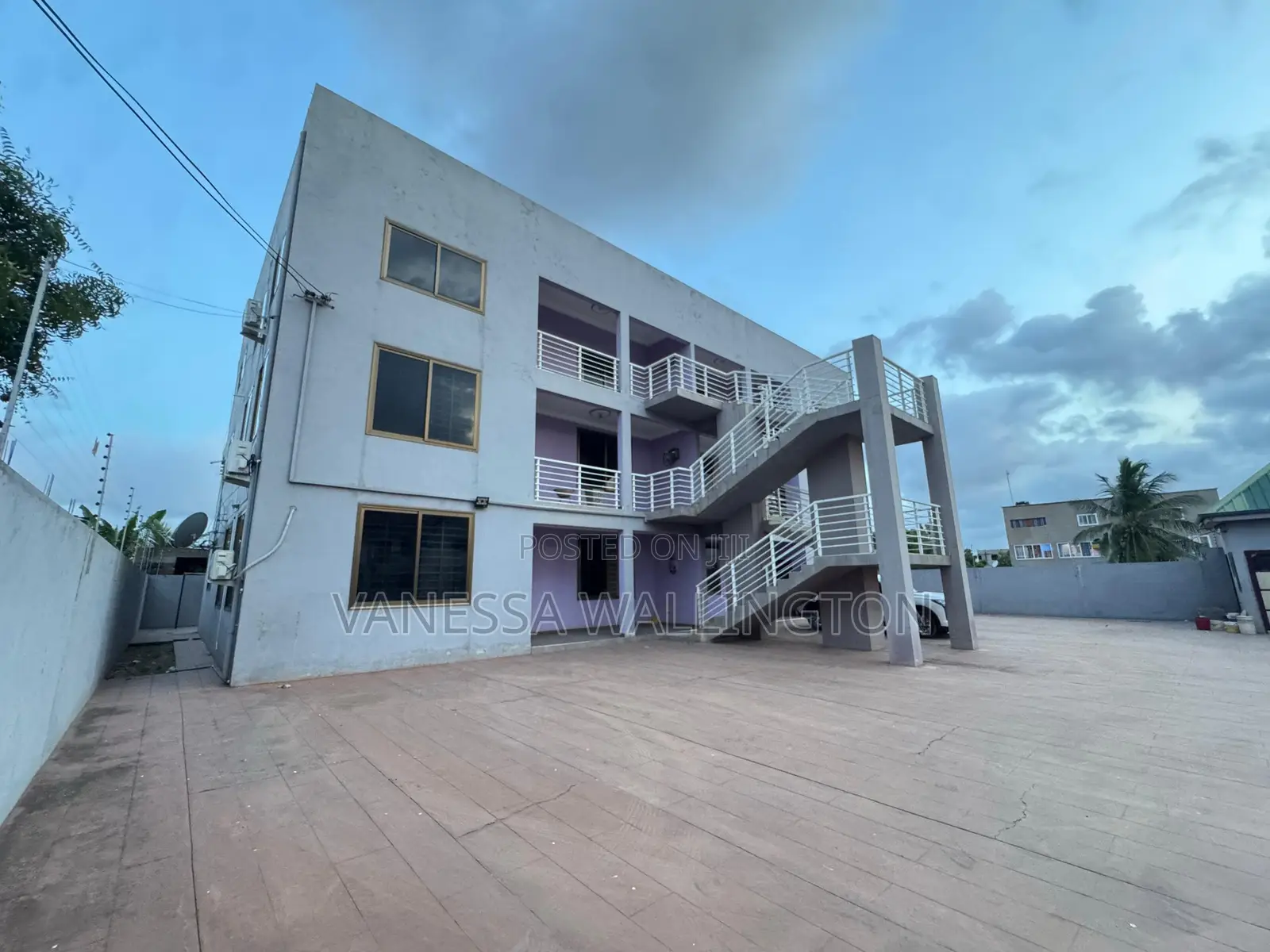 2bdrm Apartment in Lakeside for rent in Lake Side Estate