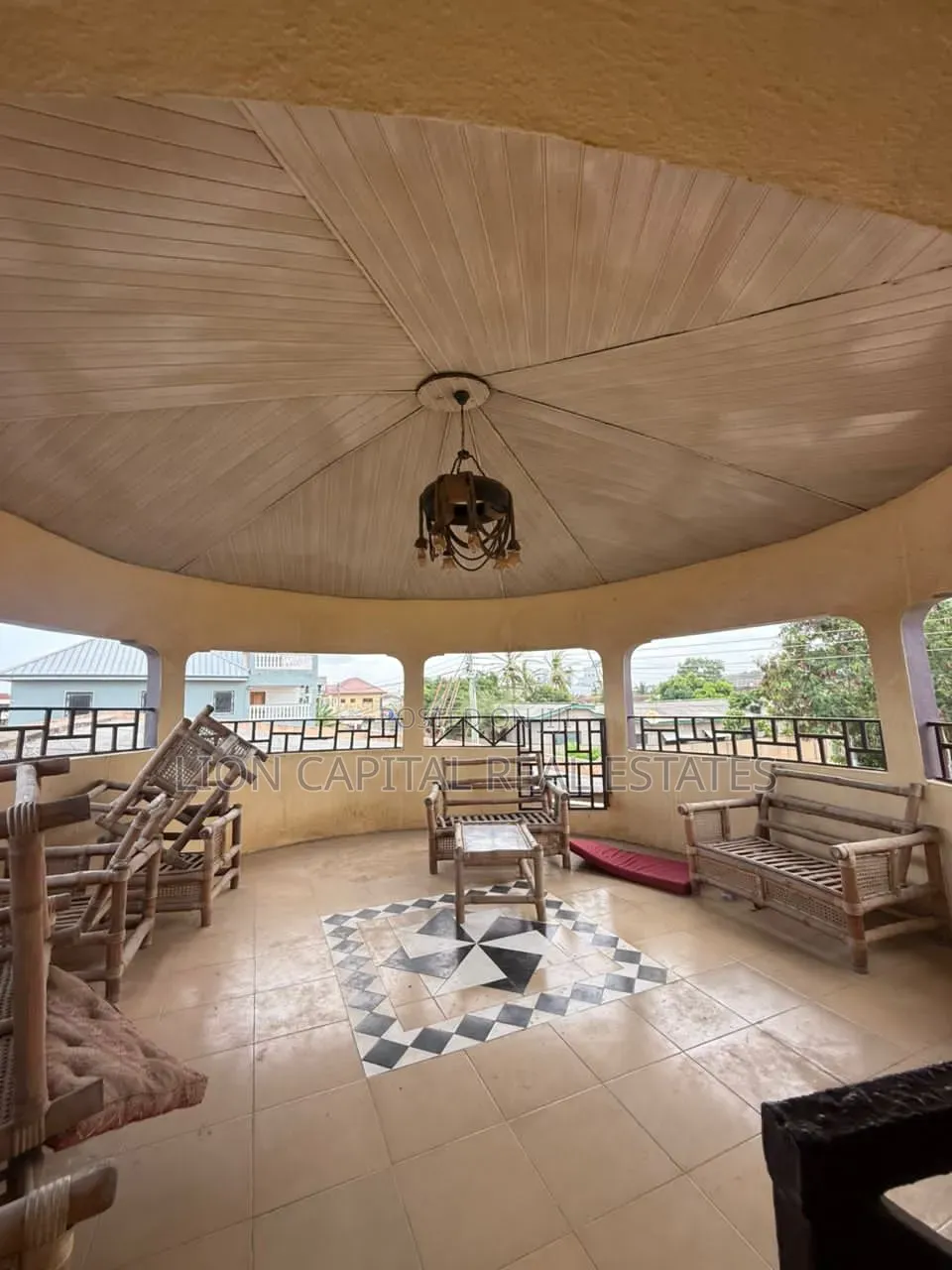 10bdrm House in MacCharty Hills for sale in MacCharty Hills