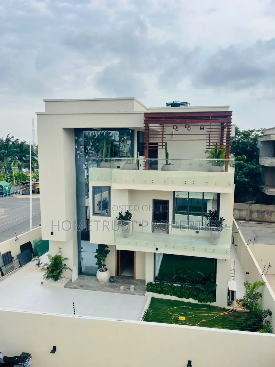 5bdrm Duplex in Roman Ridge, Police Station for sale in Police Station
