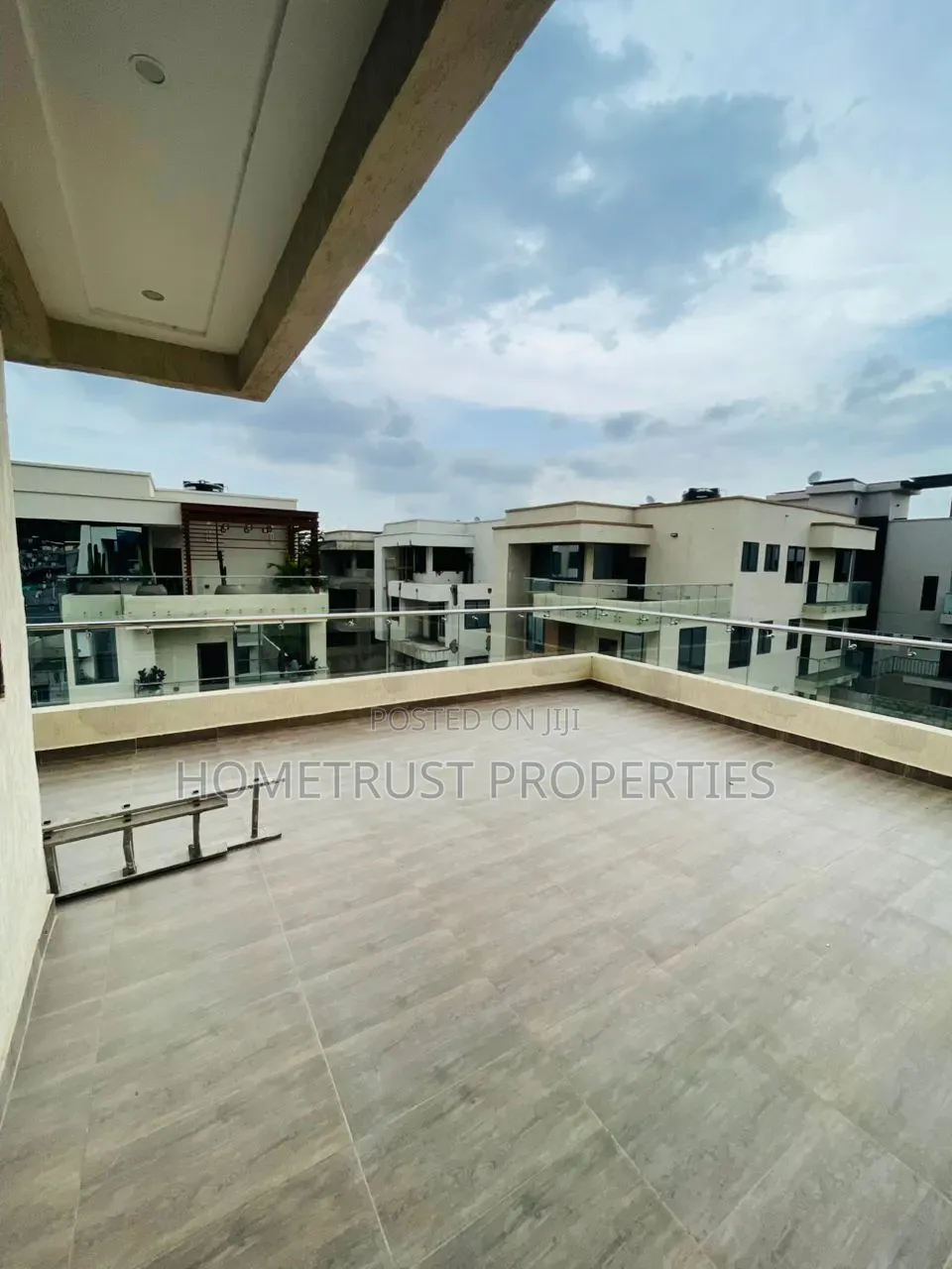 5bdrm Duplex in Roman Ridge, Police Station for sale in Police Station