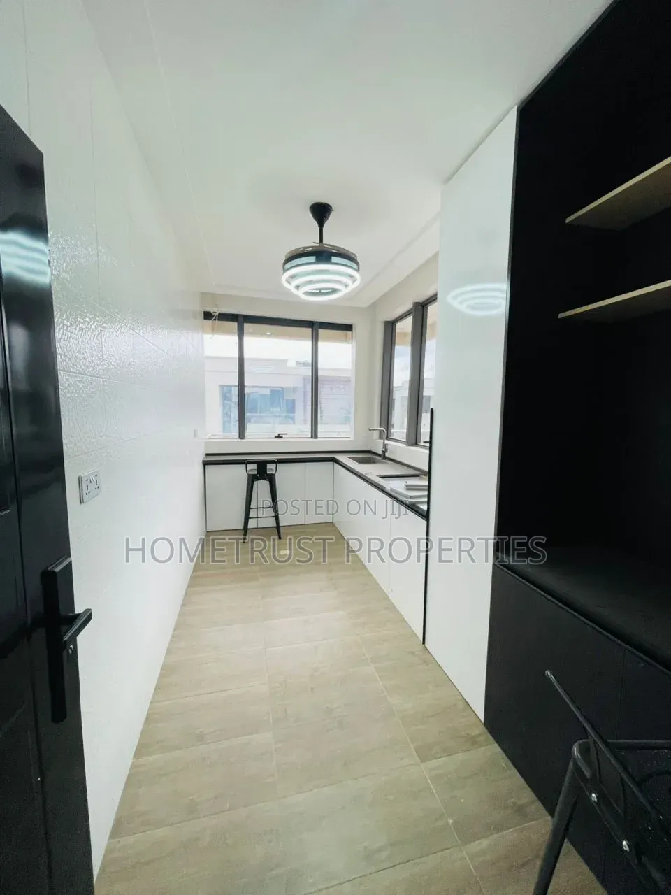 5bdrm Duplex in Roman Ridge, Police Station for sale in Police Station