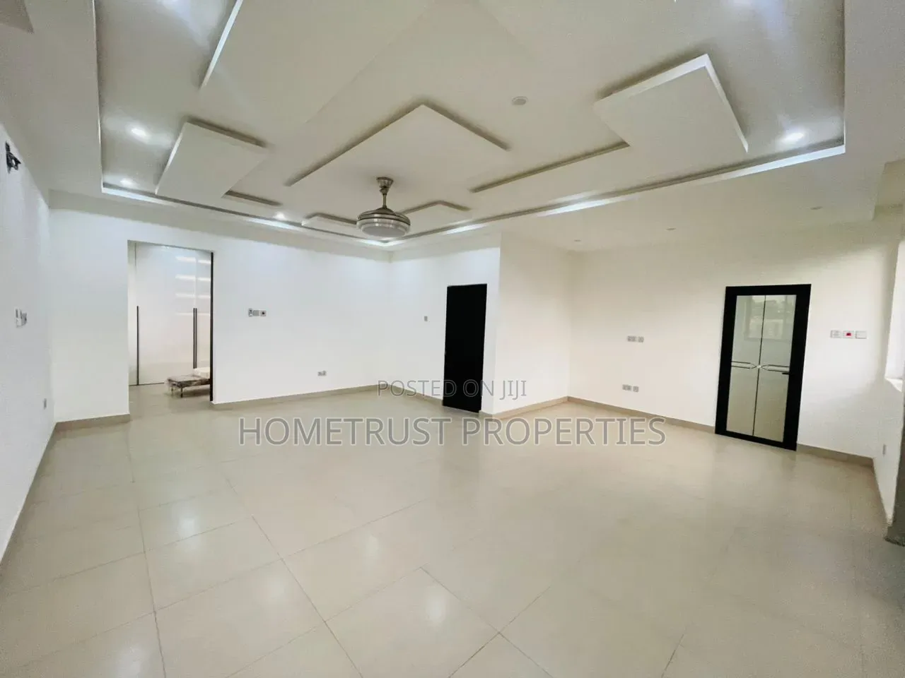 5bdrm Duplex in Roman Ridge, Police Station for sale in Police Station