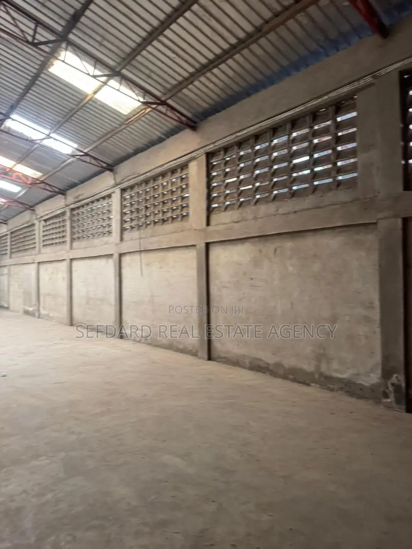 350 SQM Warehouse for Rent at Weija in Weija