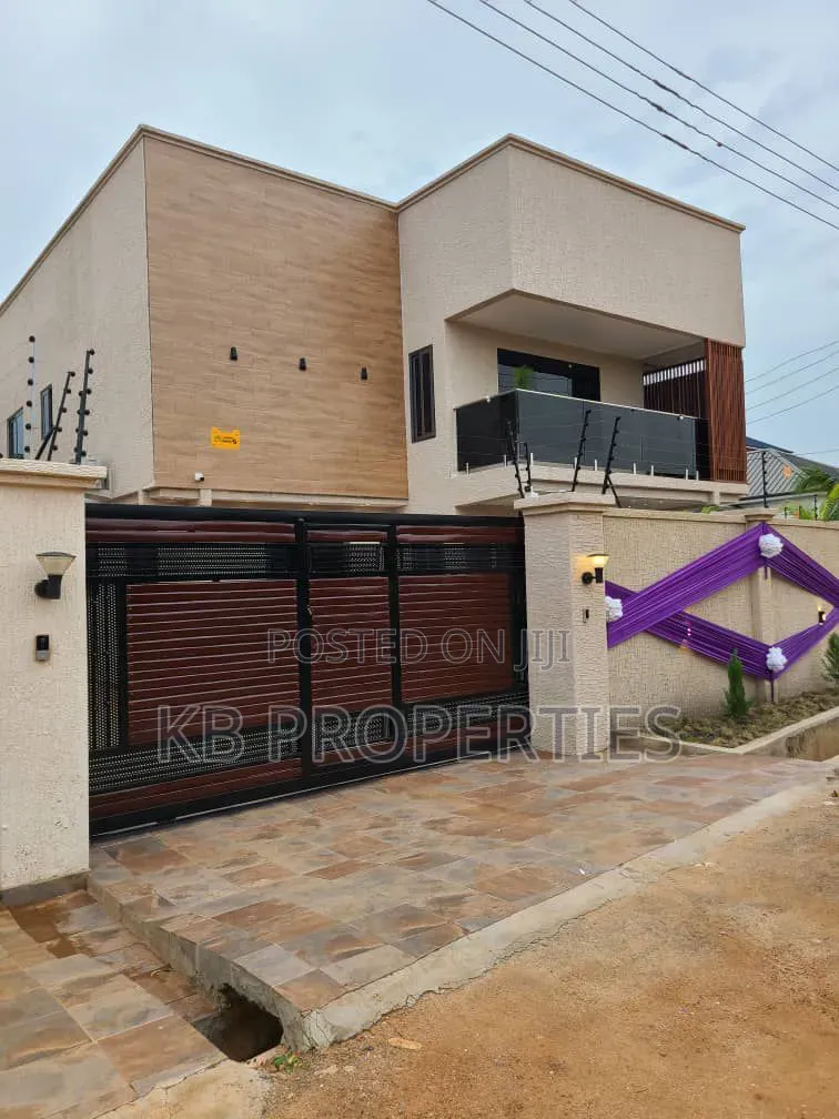 4bdrm Duplex in Kb Properties, American House for rent in American House
