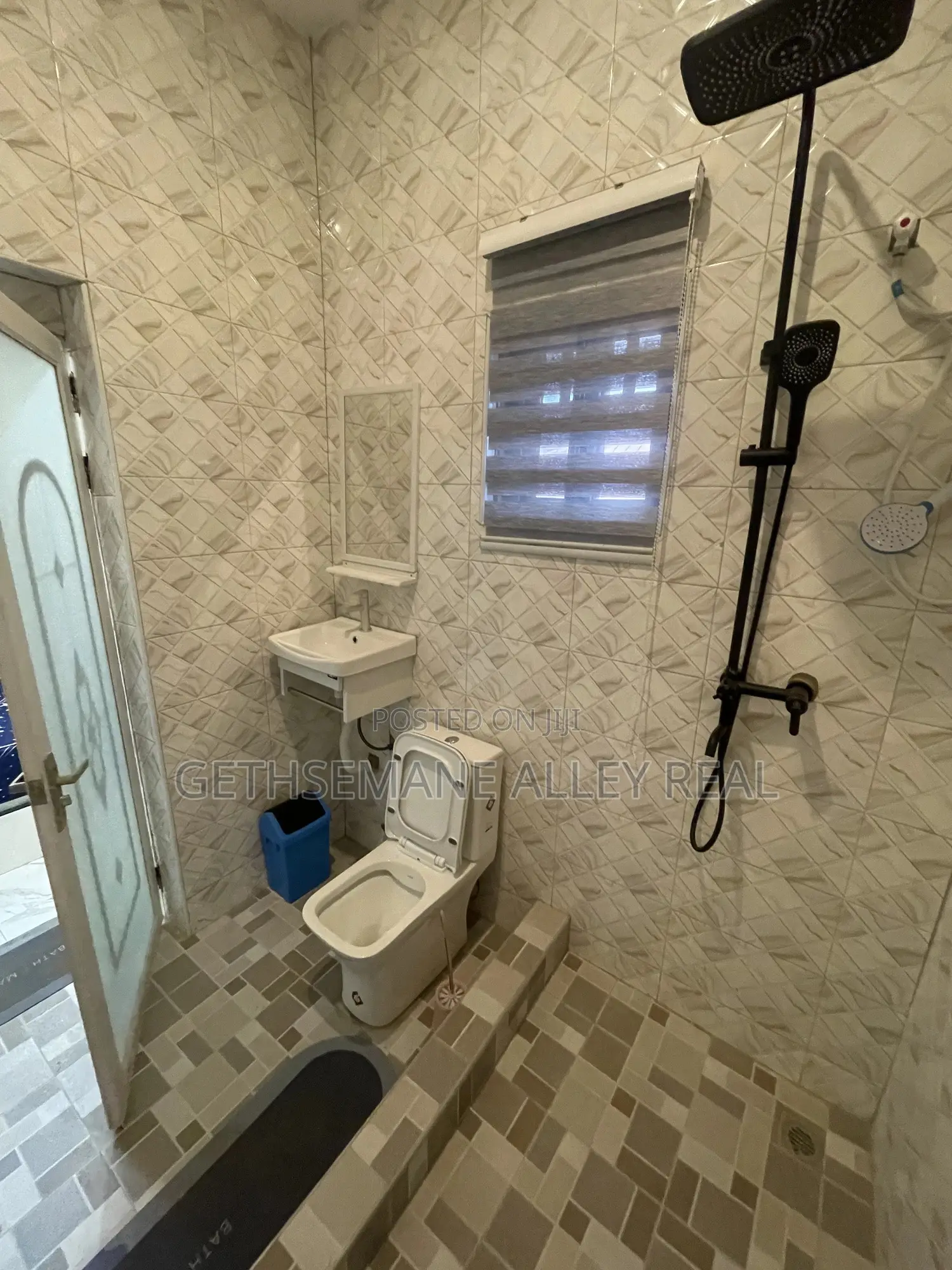 Furnished 1bdrm Apartment in Broadcasting, West for rent in West Hills Mall Area
