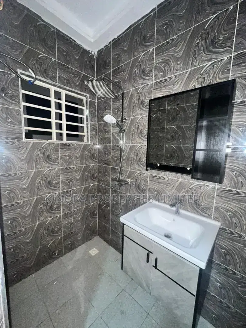 2bdrm Bungalow in West Trassaco, Accra Metropolitan for rent in Accra Metropolitan