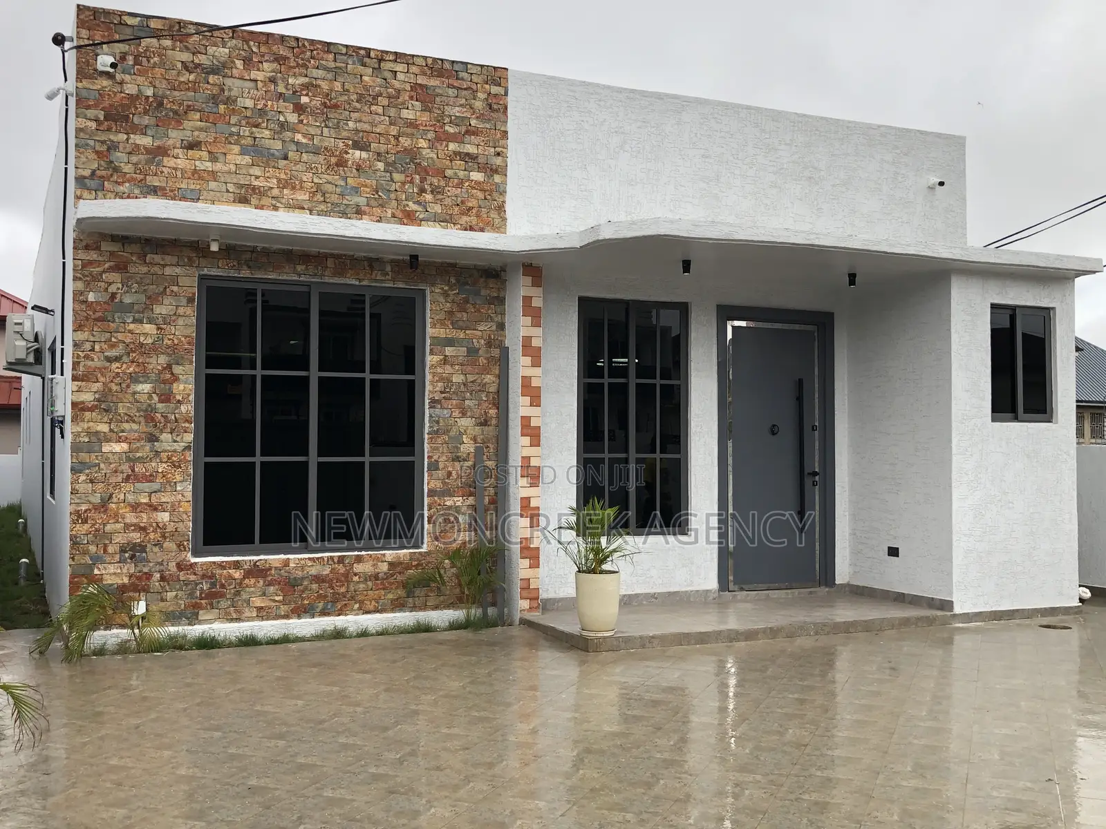 3bdrm Bungalow in Lakeside Estates, Accra Metropolitan for sale in Accra Metropolitan
