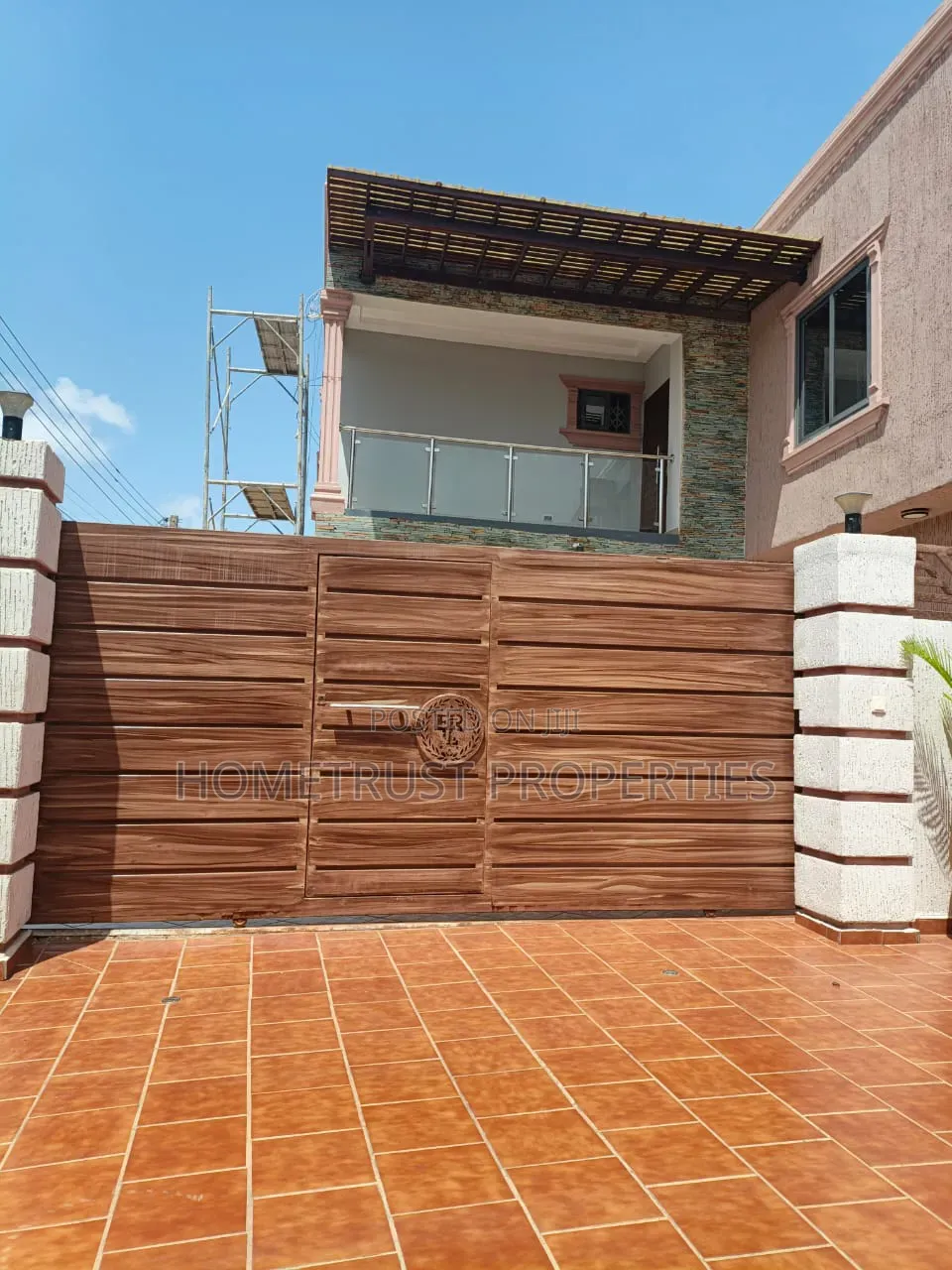 4bdrm Duplex in Tesano Garden Area, Papaye for rent in Papaye