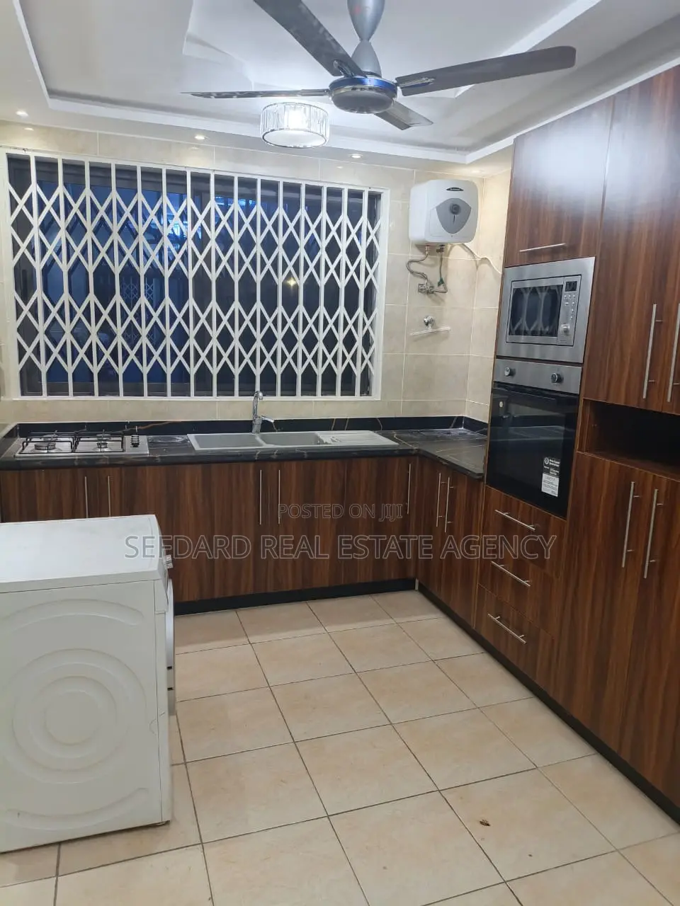 4bdrm Duplex in Sefdard Properties, Tesano for rent in Tesano