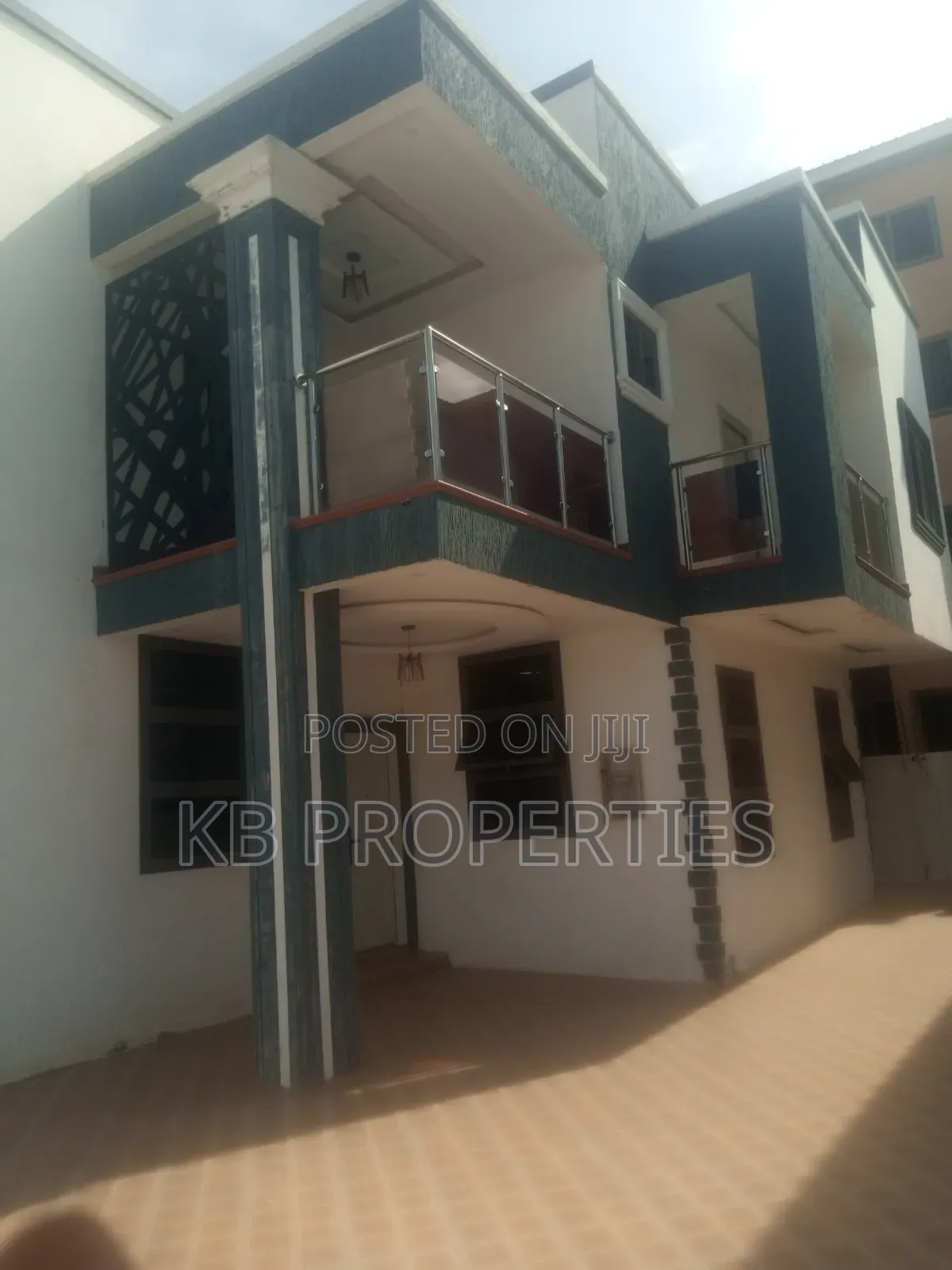 4bdrm Duplex in Kb Properties, Baatsona Total for rent in Baatsona Total