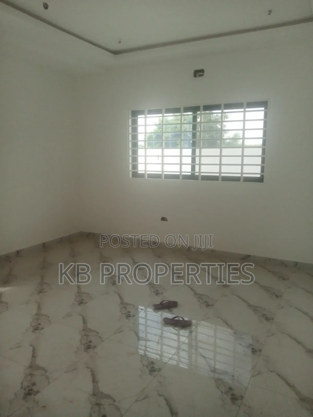 4bdrm Duplex in Kb Properties, Baatsona Total for sale in Baatsona Total