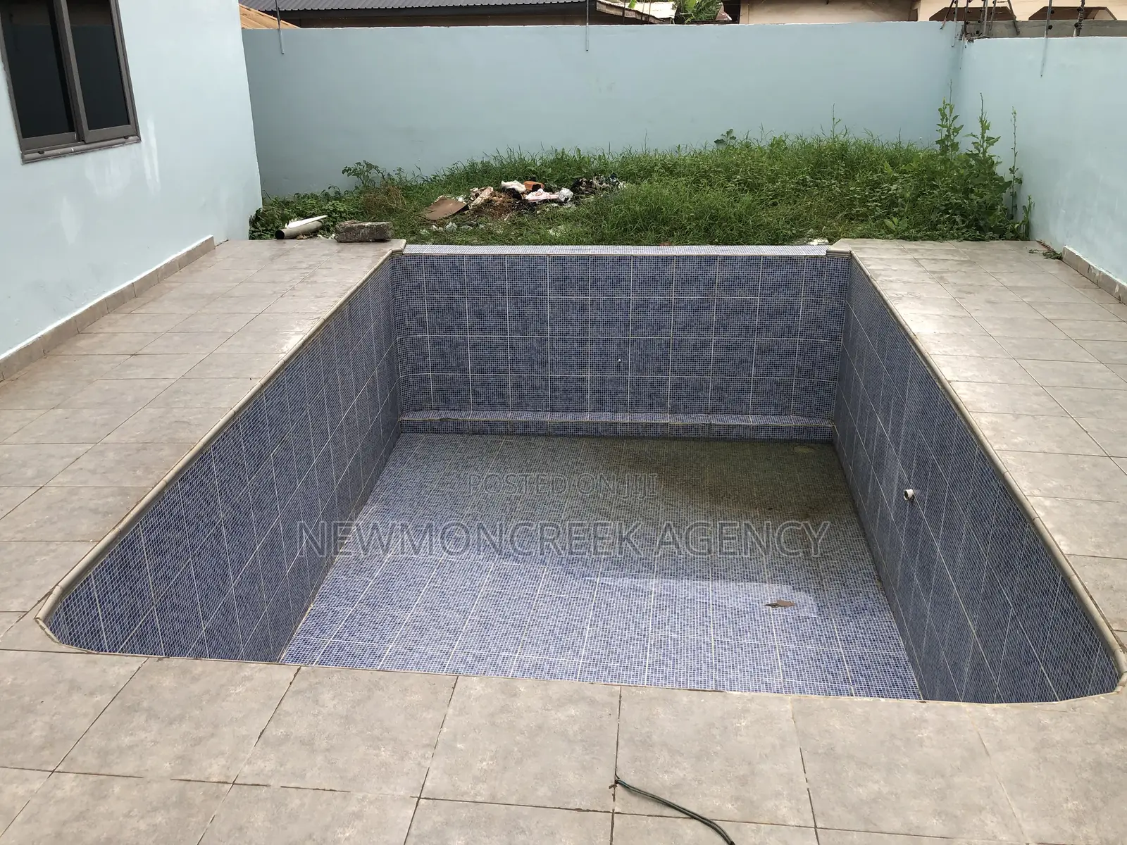 5bdrm Duplex in With Swimming Pool., Lake Side Estate for sale in Lake Side Estate