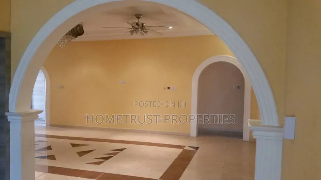 5bdrm House in Amasaman Satellite for sale in Amasaman