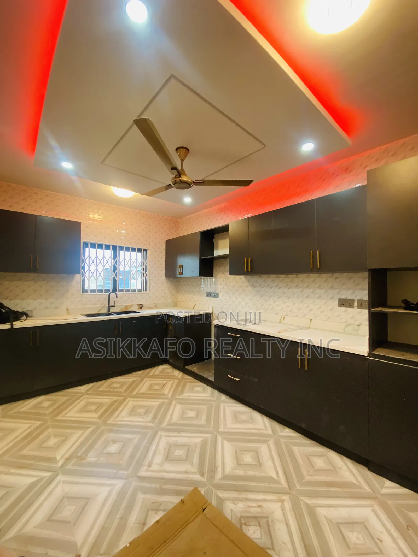 3bdrm Apartment in Manet-Agblezaa, Spintex for rent in Spintex