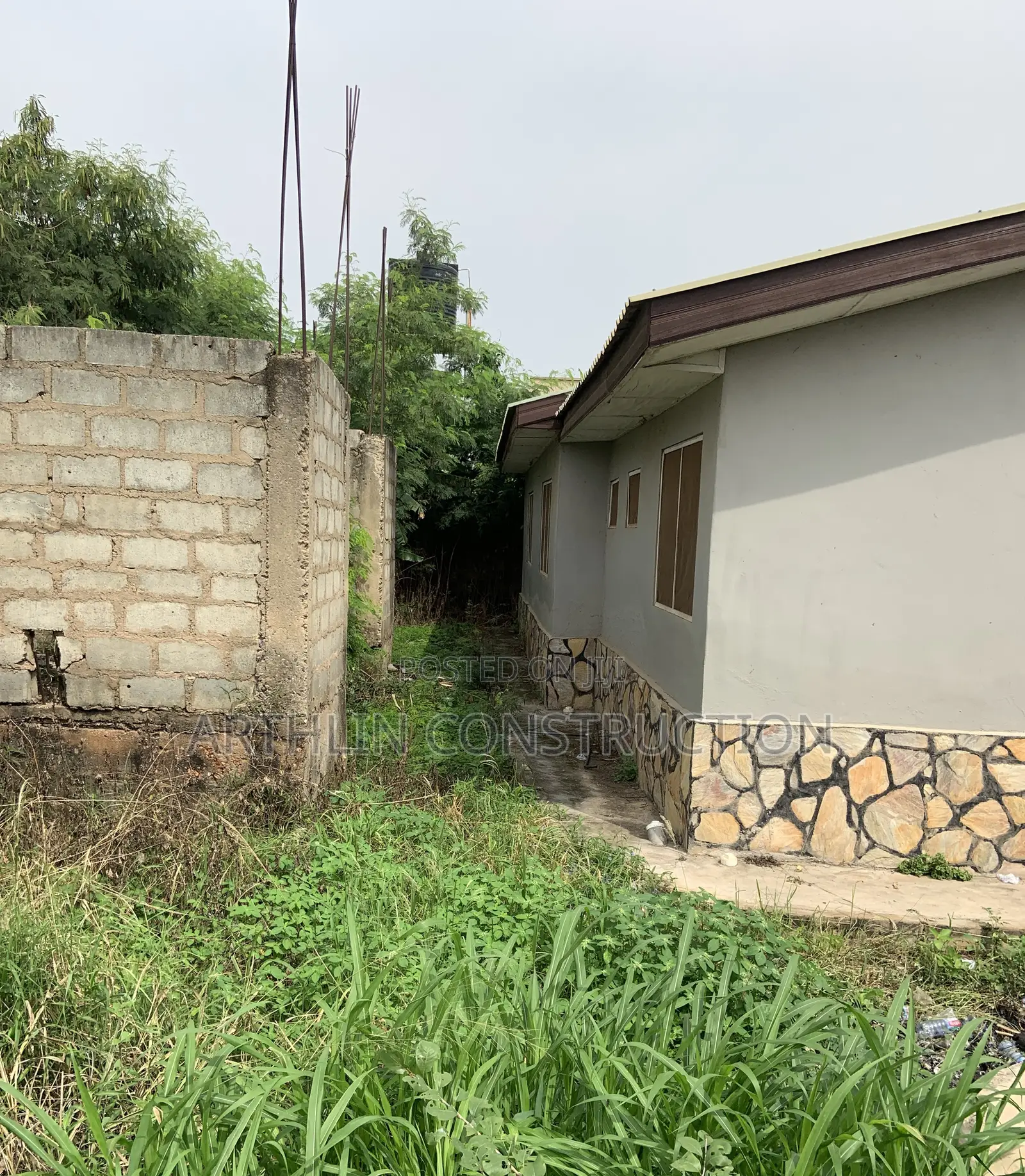 14bdrm Villa in New Legon for sale in New Legon