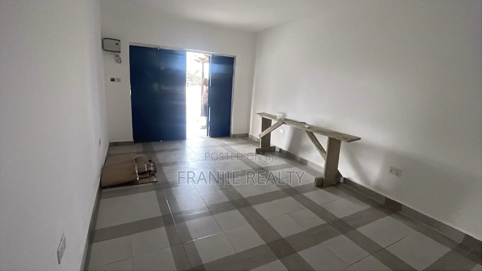 Shop/Office Spaces for Rent at Odorkor. in Odorkor