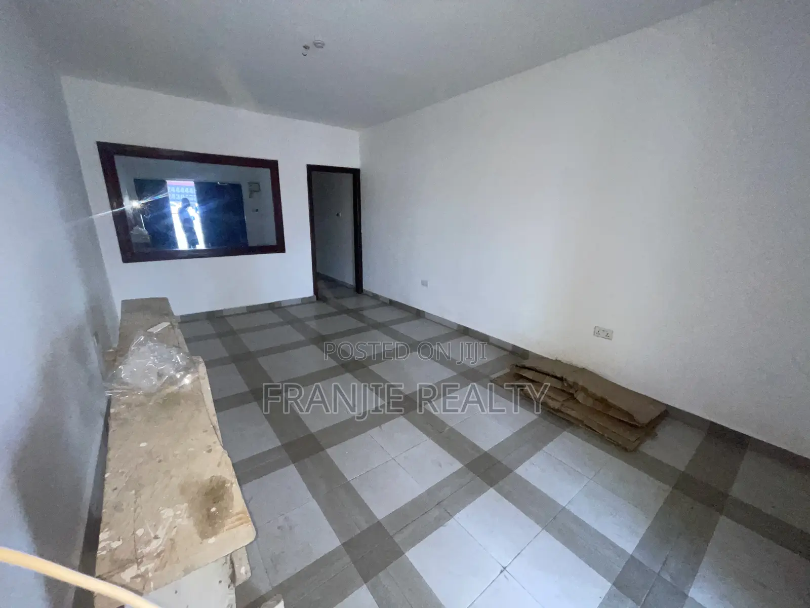 Shop/Office Spaces for Rent at Odorkor. in Odorkor