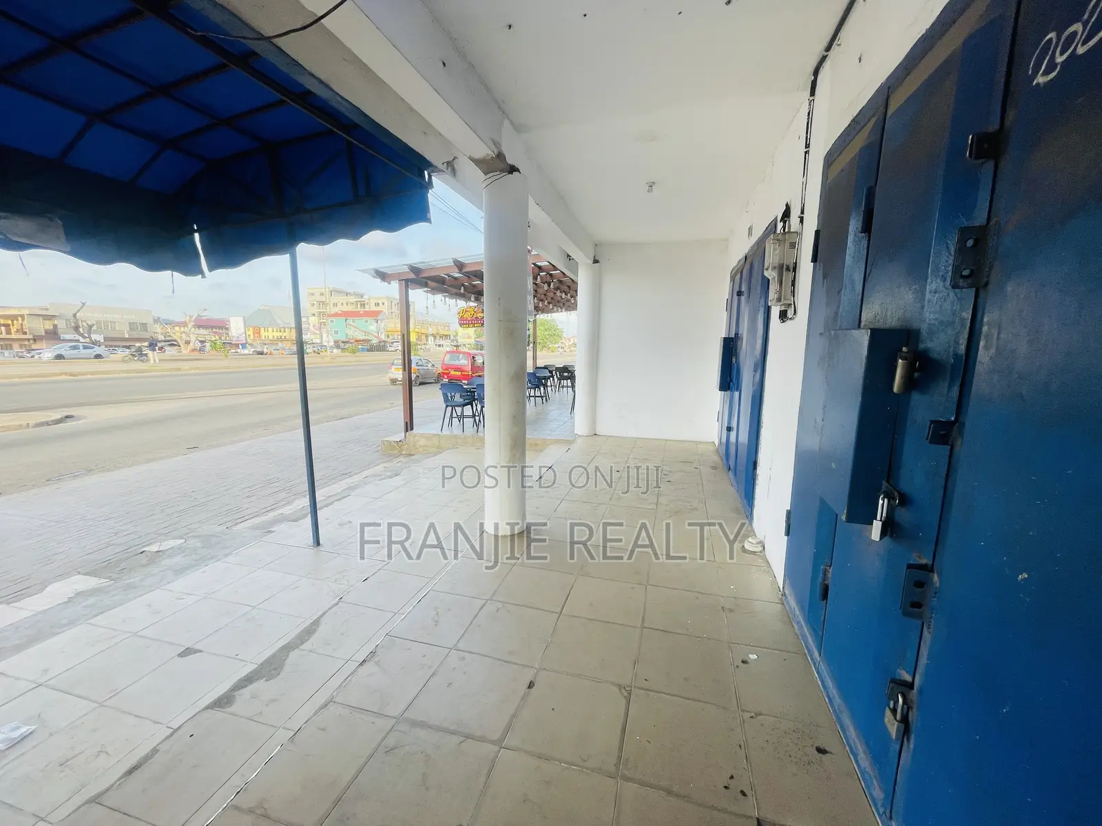 Shop/Office Spaces for Rent at Odorkor. in Odorkor