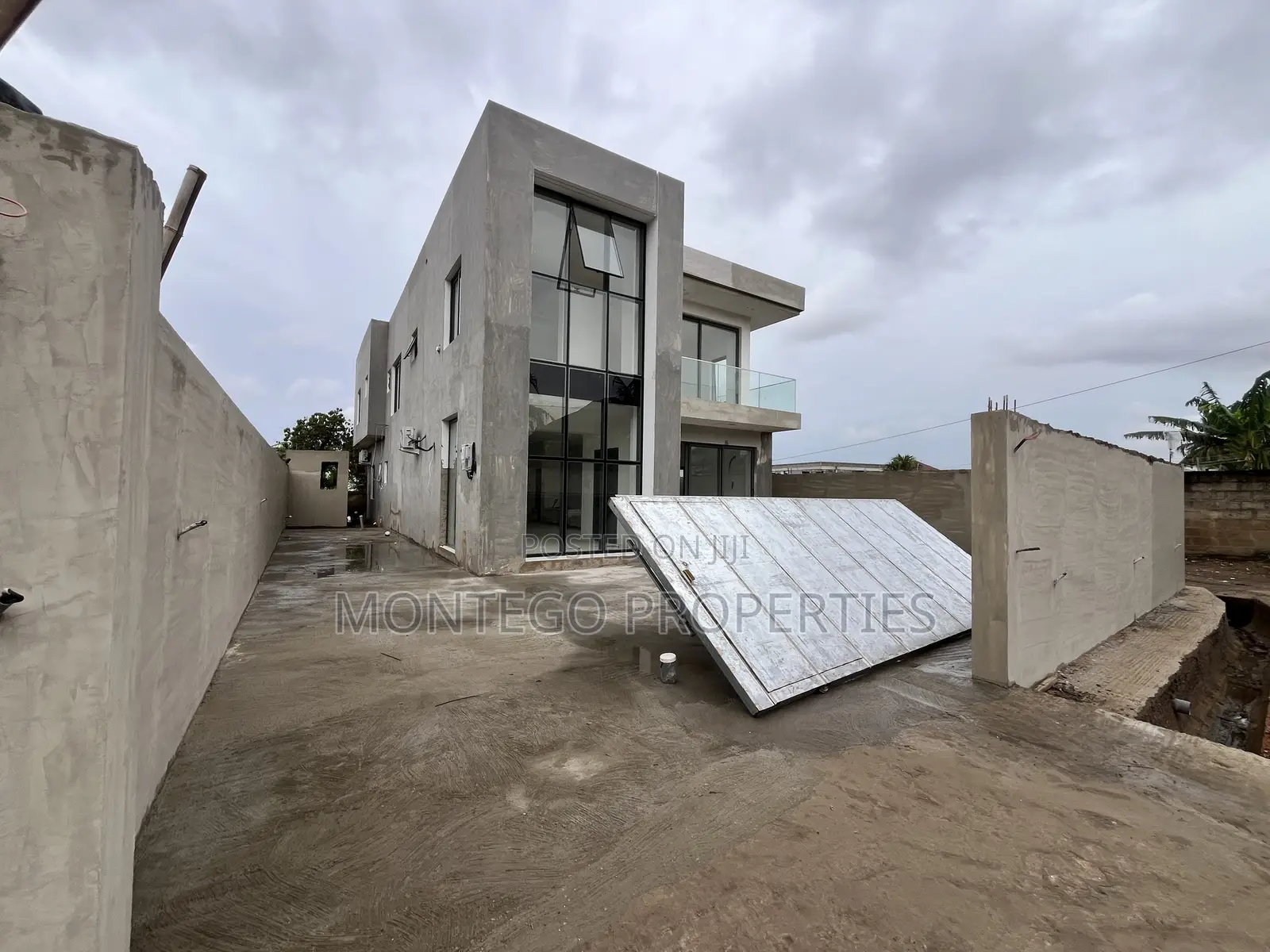 4bdrm House in Adjiringanor, East Legon for sale in East Legon
