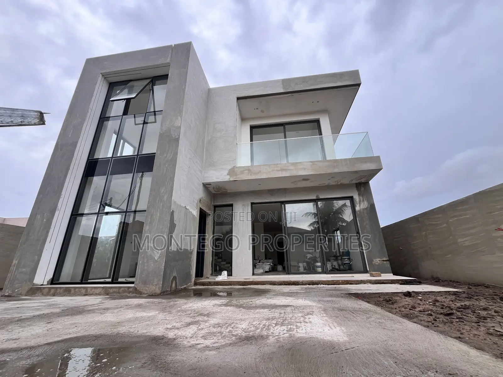 4bdrm House in Adjiringanor, East Legon for sale in East Legon
