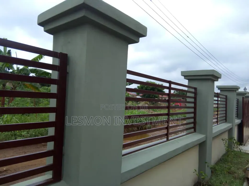 4bdrm House in Lesmon Investments, Oyarifa Mall Area for sale in Oyarifa Mall Area
