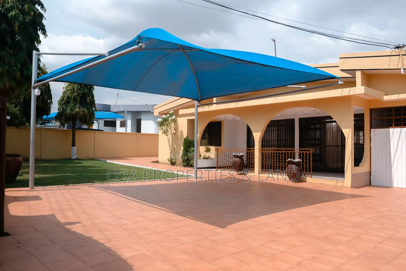 5bdrm House in Sakumono for rent in Sakumono