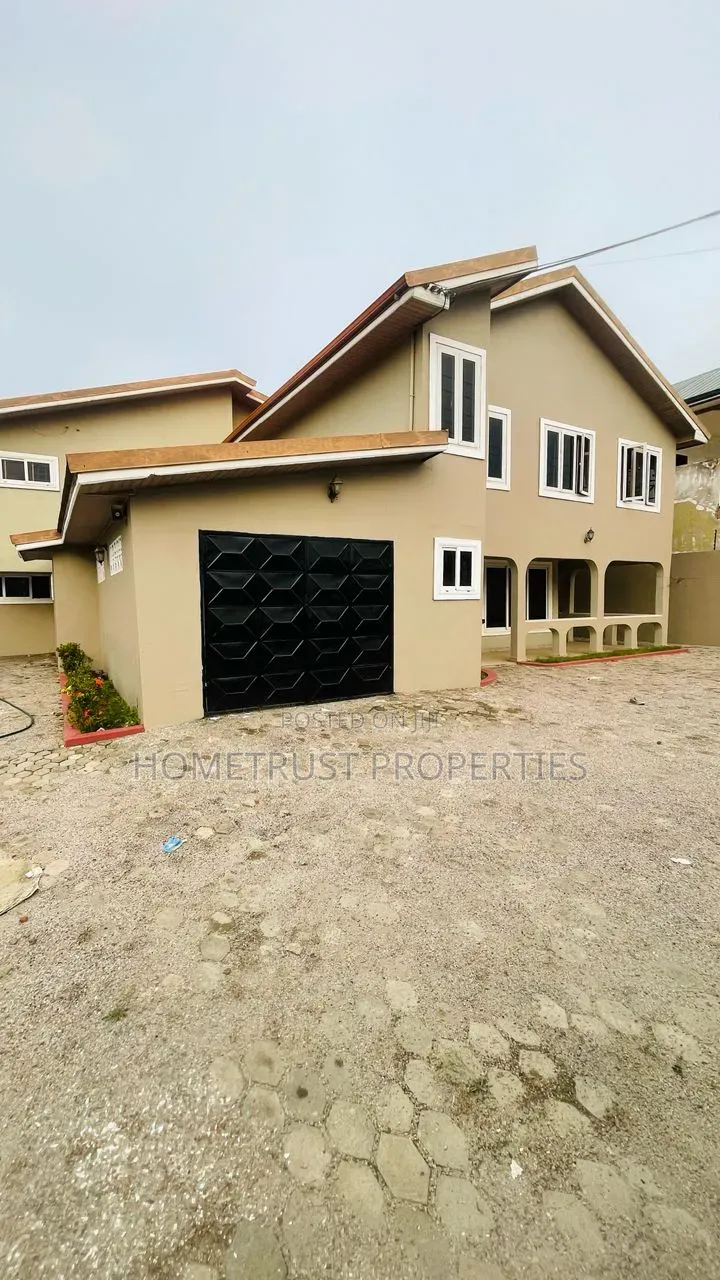 6bdrm House in Kwabenya Acp for rent in Kwabenya