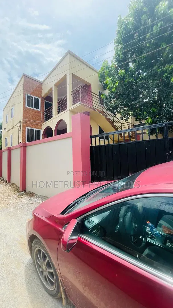 3bdrm Apartment in Kwabenya Acp for rent in Kwabenya