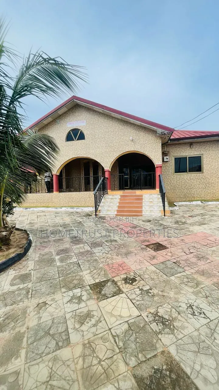 5bdrm House in Amasaman China Mall for rent in Amasaman